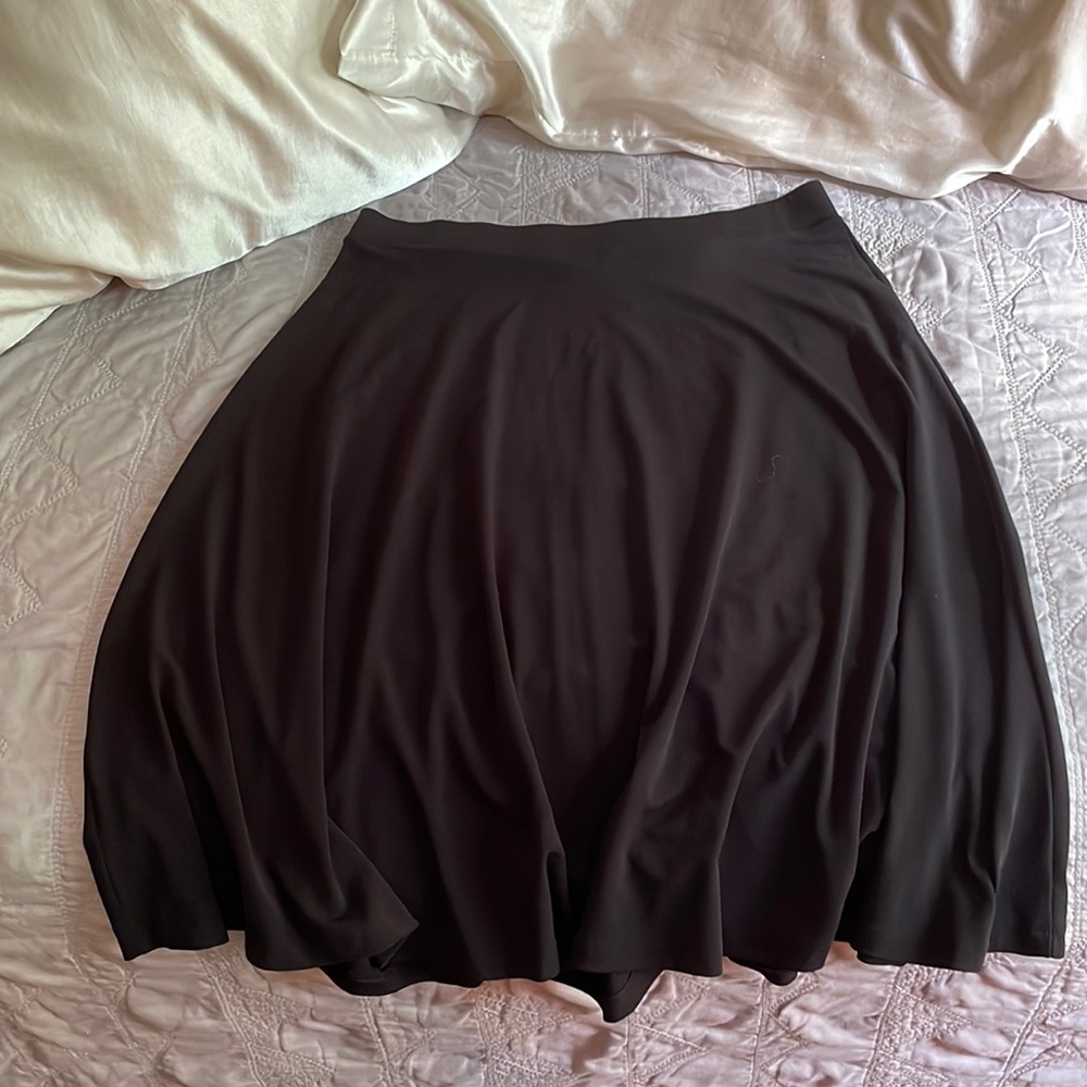 black skirt